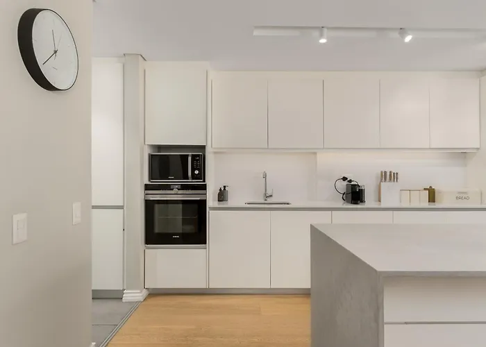 Docklands Apartments