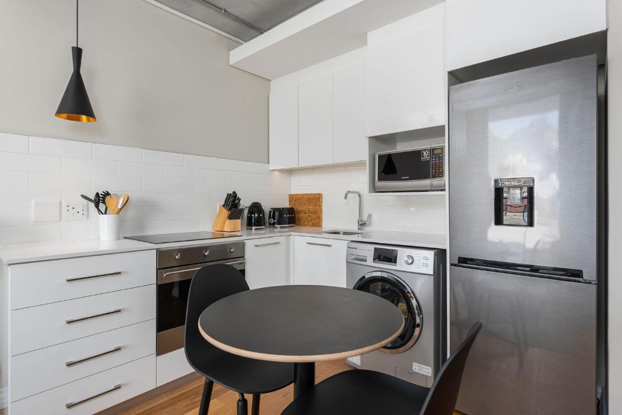 The Docklands Luxury *