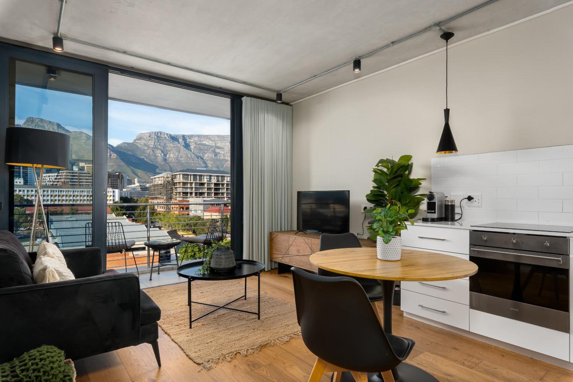 The Docklands Luxury *