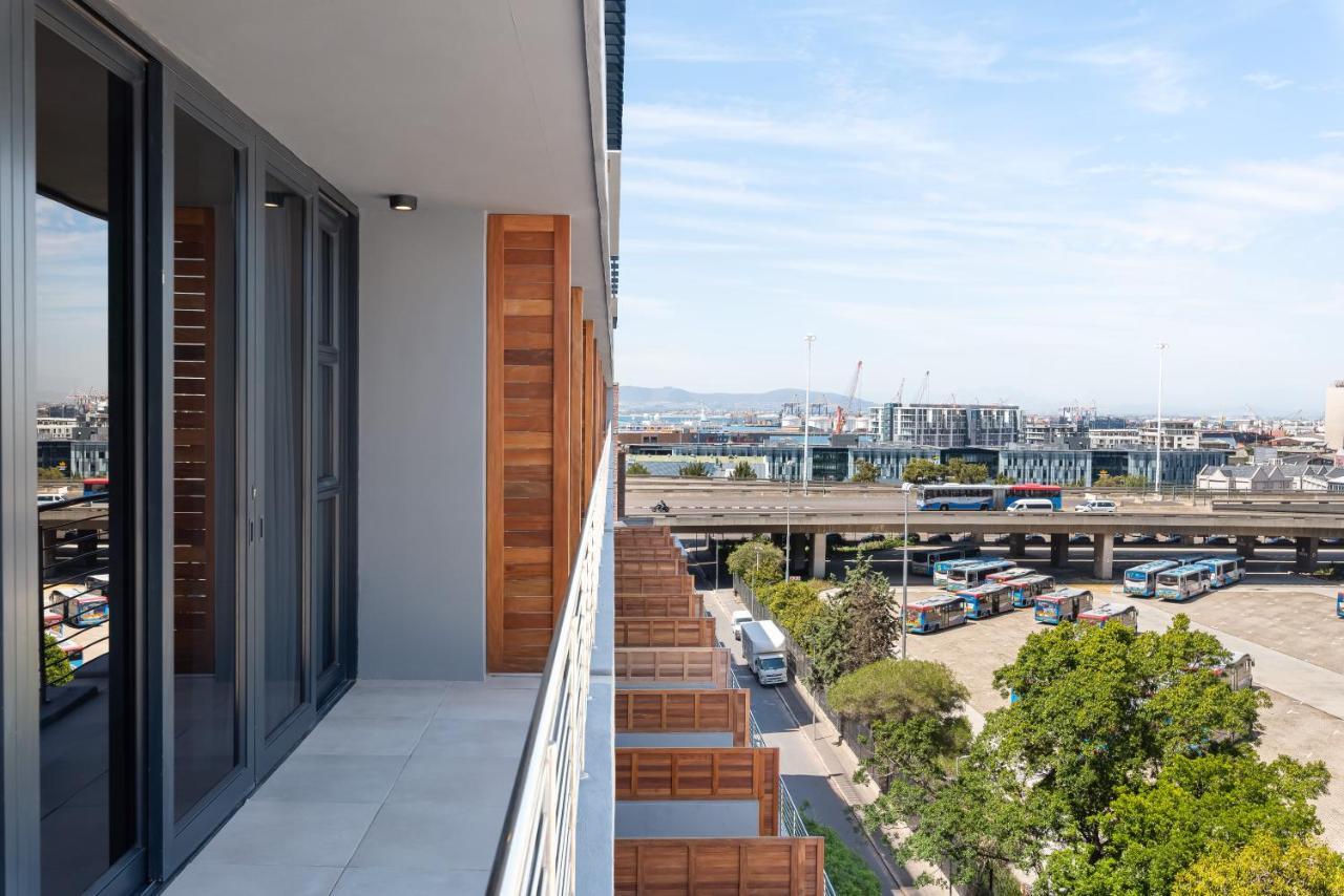 The Docklands Luxury Apartment